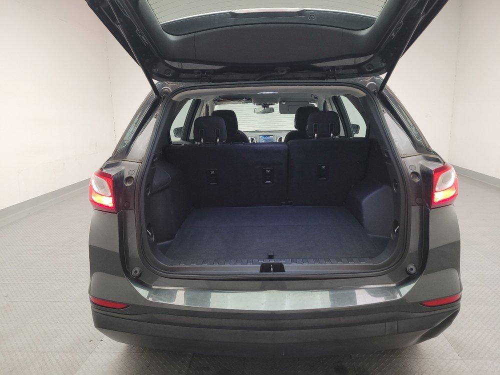 Used 2019 Chevrolet Equinox LS FWD image 29