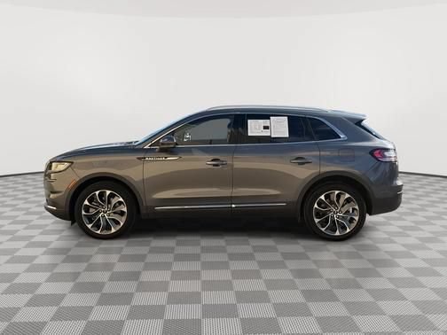 Used 2022 Lincoln Nautilus Reserve AWD/4WD image 6