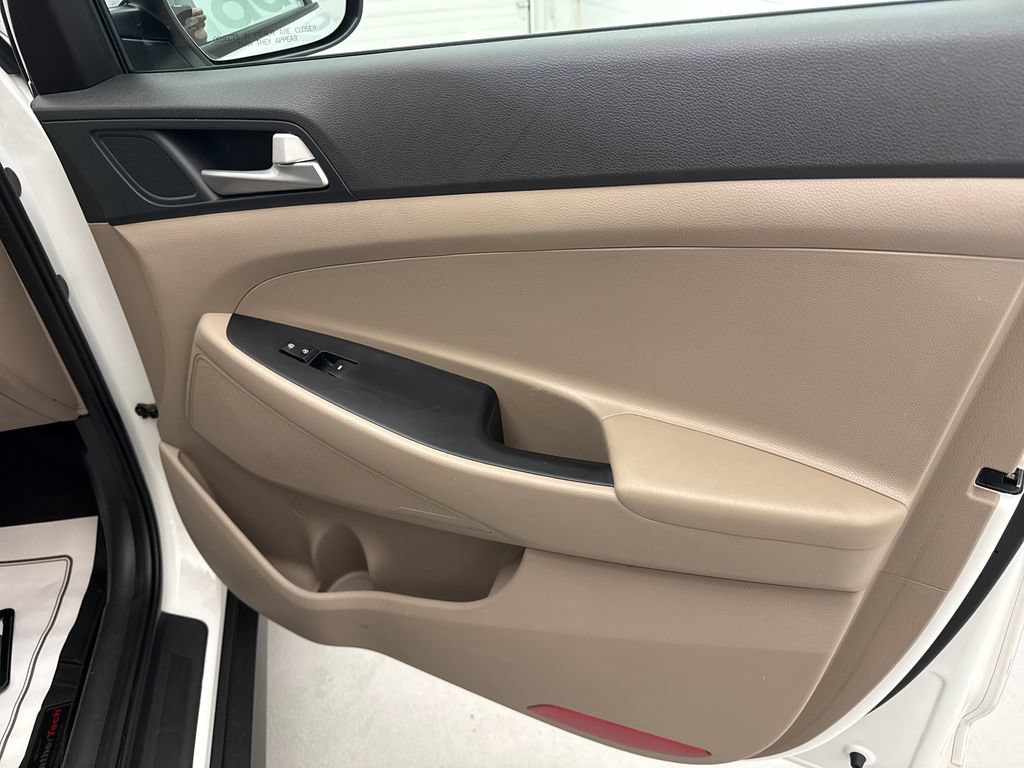 Used 2021 Hyundai Tucson Value AWD/4WD image 28