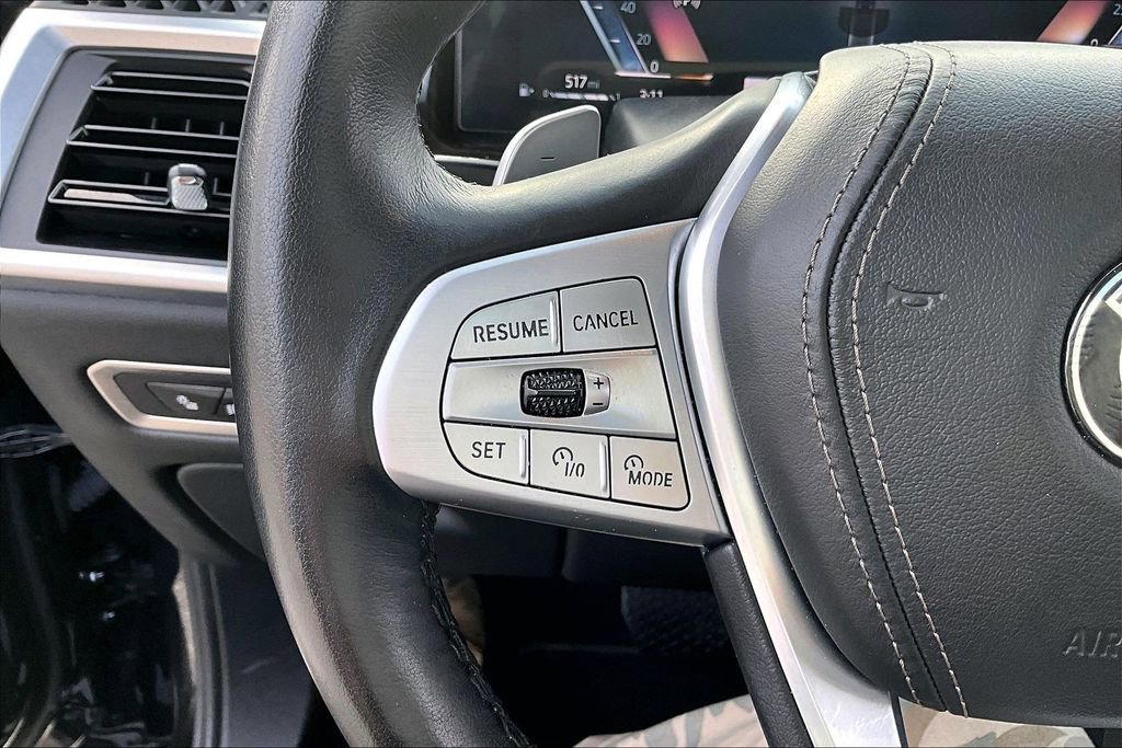 Used 2025 BMW X7 xDrive40i image 11