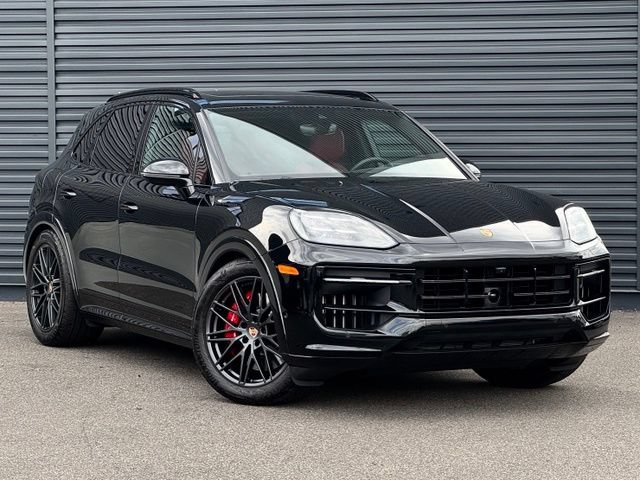 Used 2026 Porsche Cayenne GTS AWD/4WD image 9