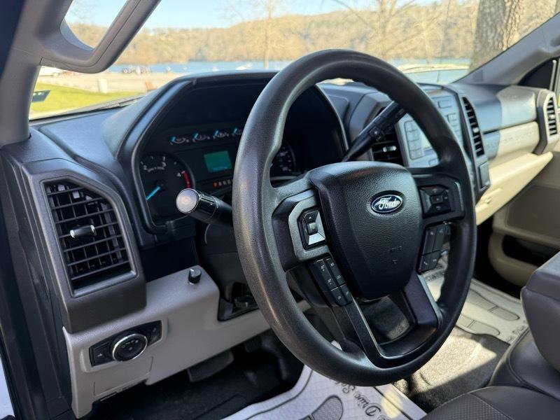 Used 2020 Ford F350 XL w/ Power Equipment Group image 17