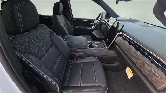 New 2025 GMC Sierra EV Denali image 25