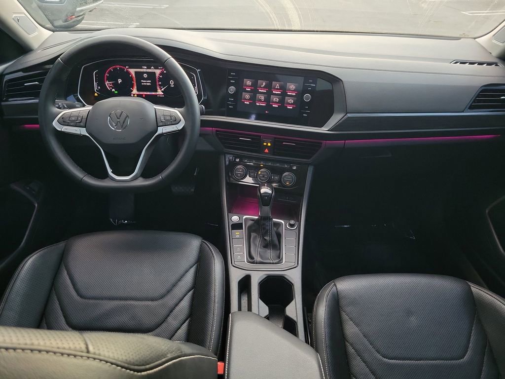 Used 2022 Volkswagen Jetta SEL image 9