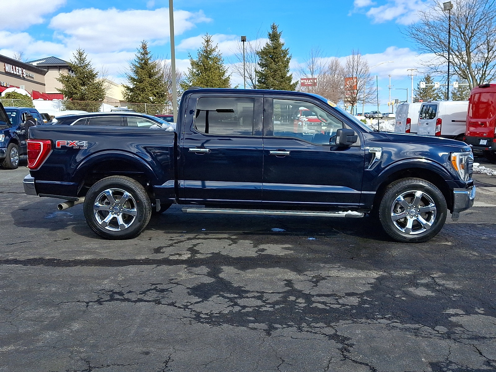 Used 2022 Ford F150 XLT w/ Equipment Group 302A High image 7