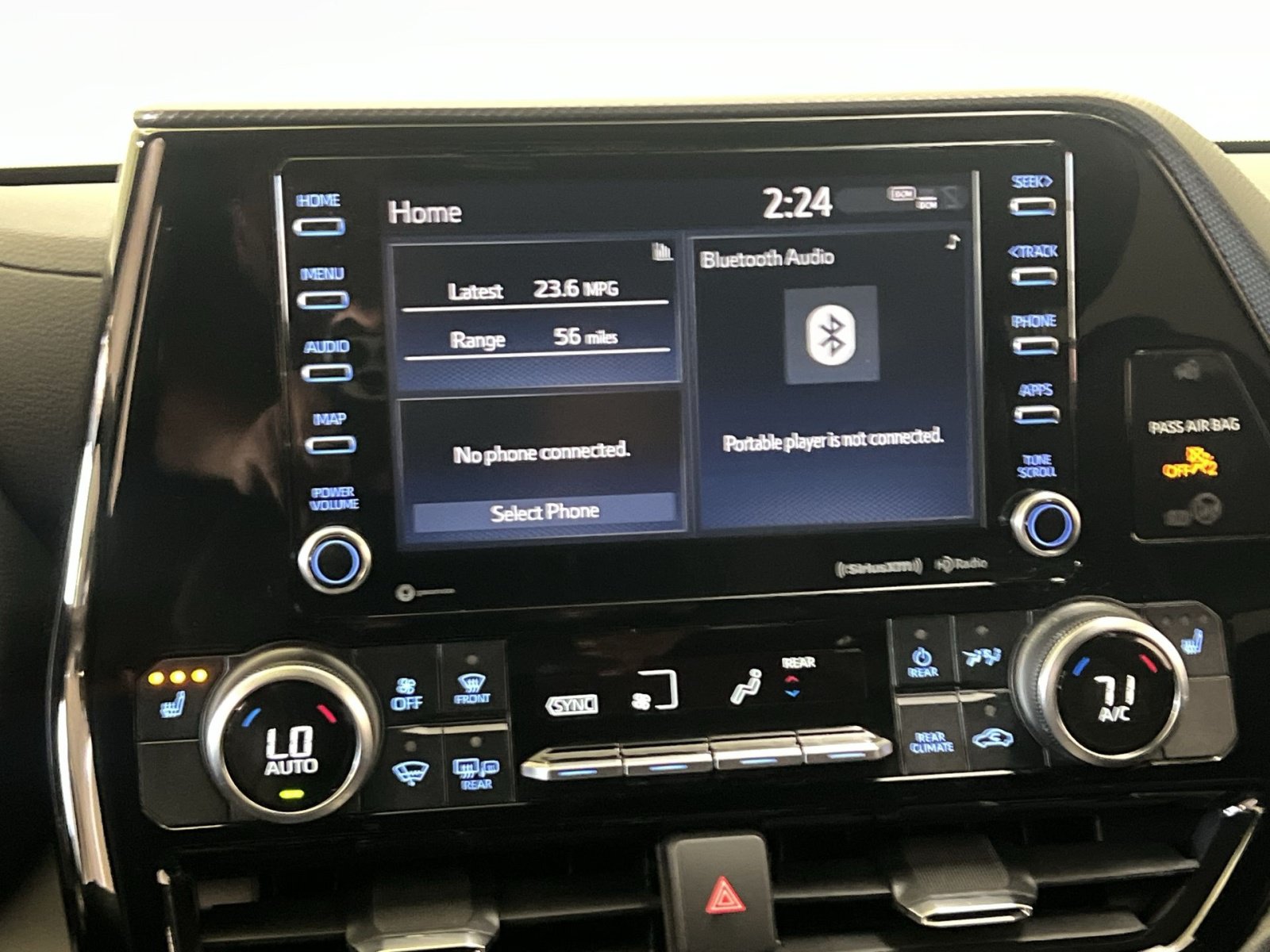 Used 2021 Toyota Highlander XSE AWD/4WD image 19