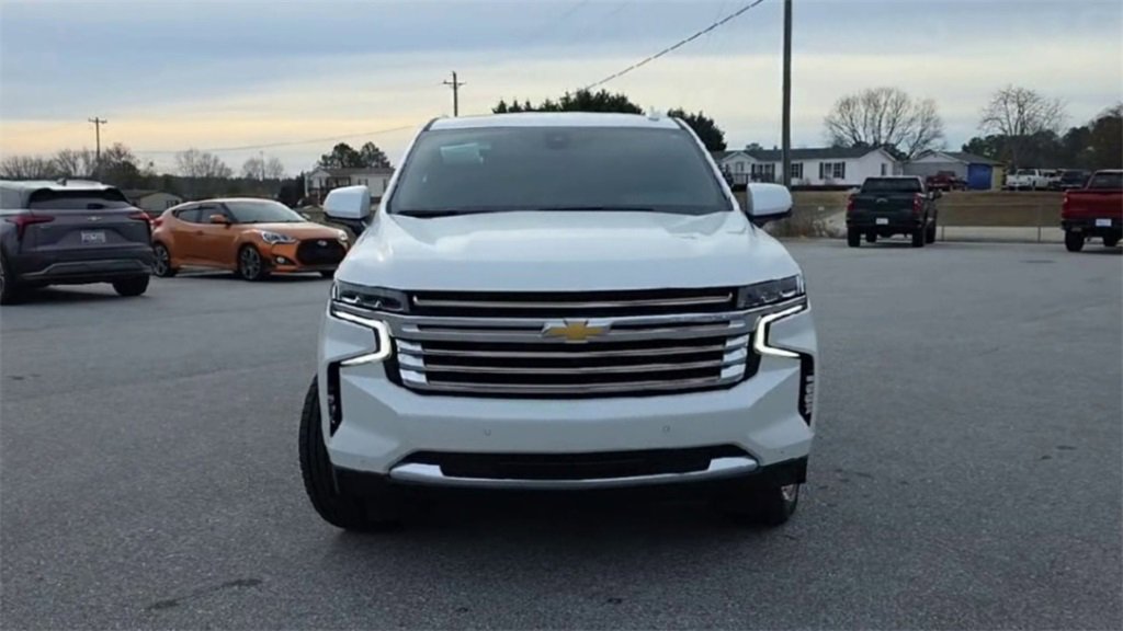 Used 2021 Chevrolet Suburban High Country image 3