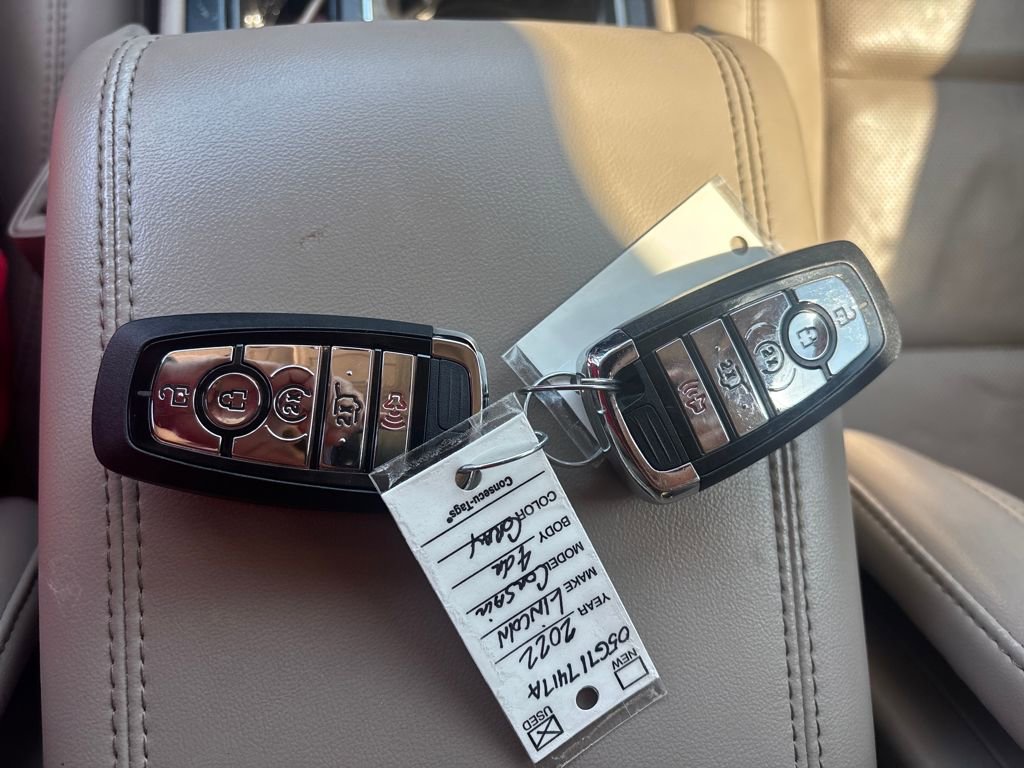 Used 2022 Lincoln Corsair Reserve w/ Elements Package image 14