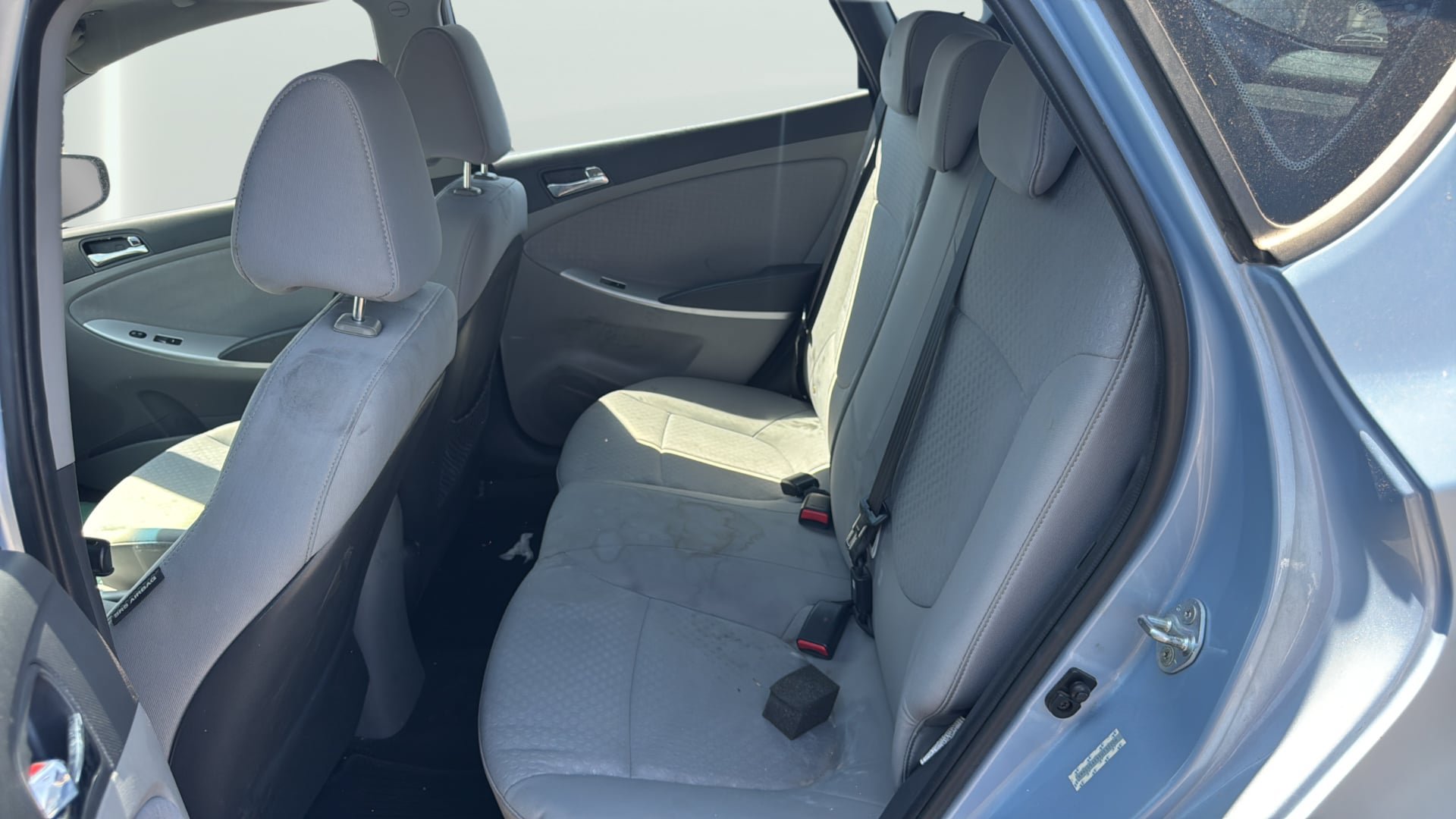 Used 2013 Hyundai Accent SE FWD image 32