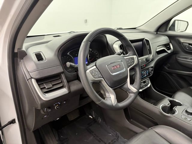 Used 2023 GMC Terrain SLT image 16