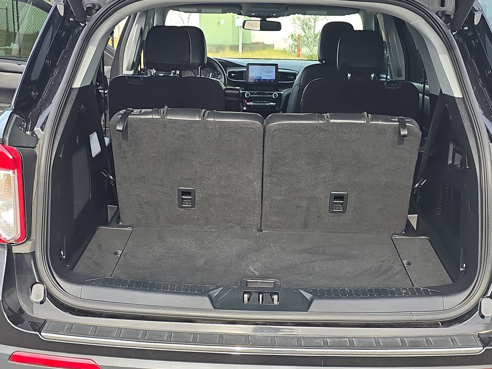 Used 2022 Ford Explorer Limited w/ Equipment Group 301A image 19