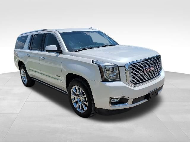 Used 2015 GMC Yukon XL Denali w/ Premium Package AWD/4WD image 3