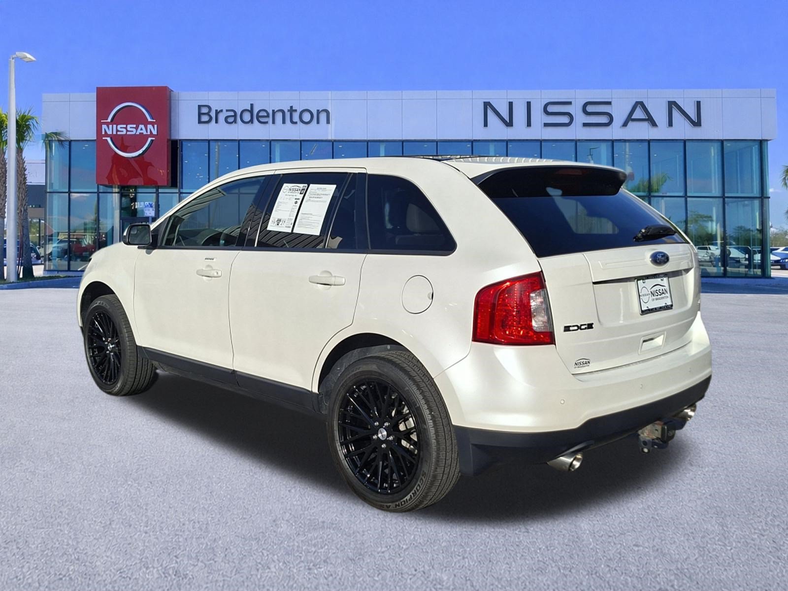 Used 2014 Ford Edge SEL w/ Equipment Group 205A FWD image 7