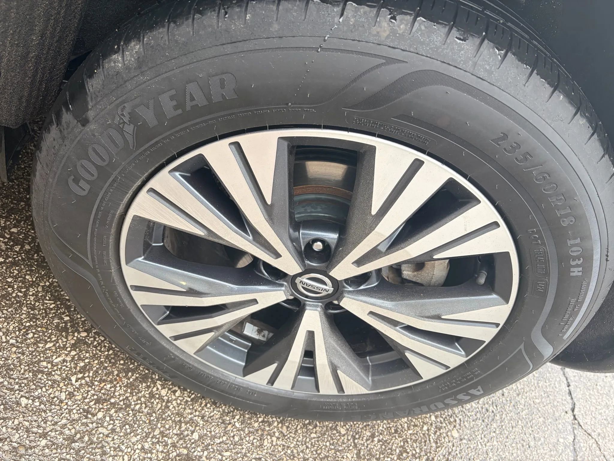 Used 2021 Nissan Rogue SV image 20