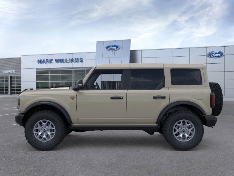 New 2025 Ford Bronco Badlands image 3