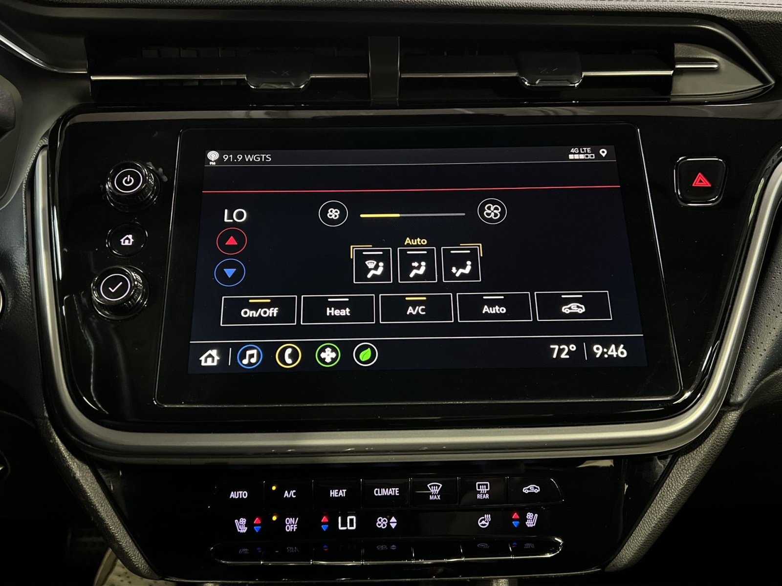 Used 2023 Chevrolet Bolt EUV Premier FWD image 20