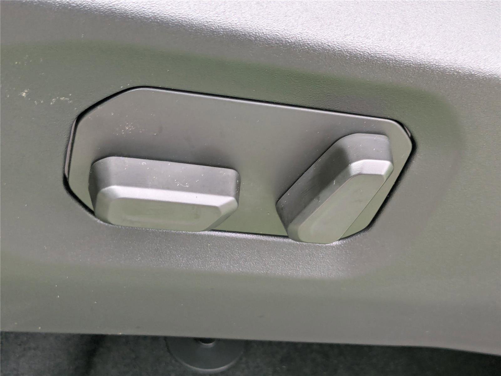 New 2025 Jeep Wrangler X image 20