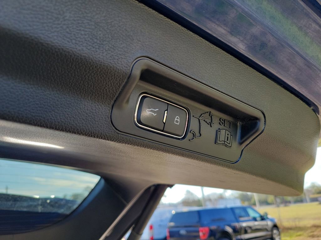 Used 2023 Ford Explorer Limited w/ Equipment Group 301A image 11