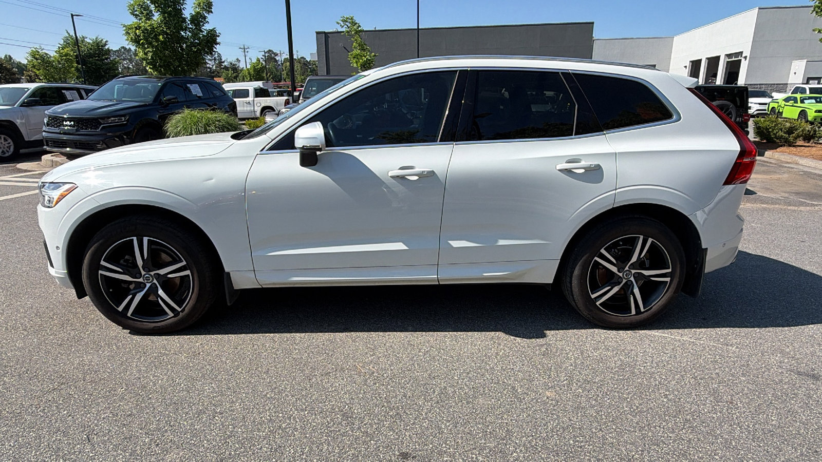 Used 2019 Volvo XC60 T5 R-Design w/ Protection Package FWD image 11