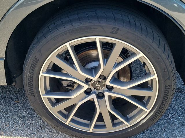 Certified 2025 Audi Q3 2.0T Premium Plus w/ Premium Plus Package image 10