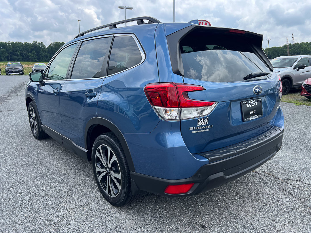 Used 2023 Subaru Forester Limited AWD/4WD image 3