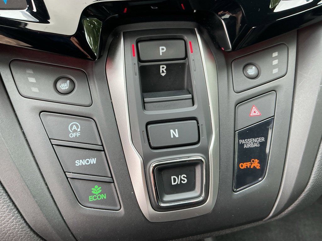 Used 2025 Honda Odyssey Sport-L image 29