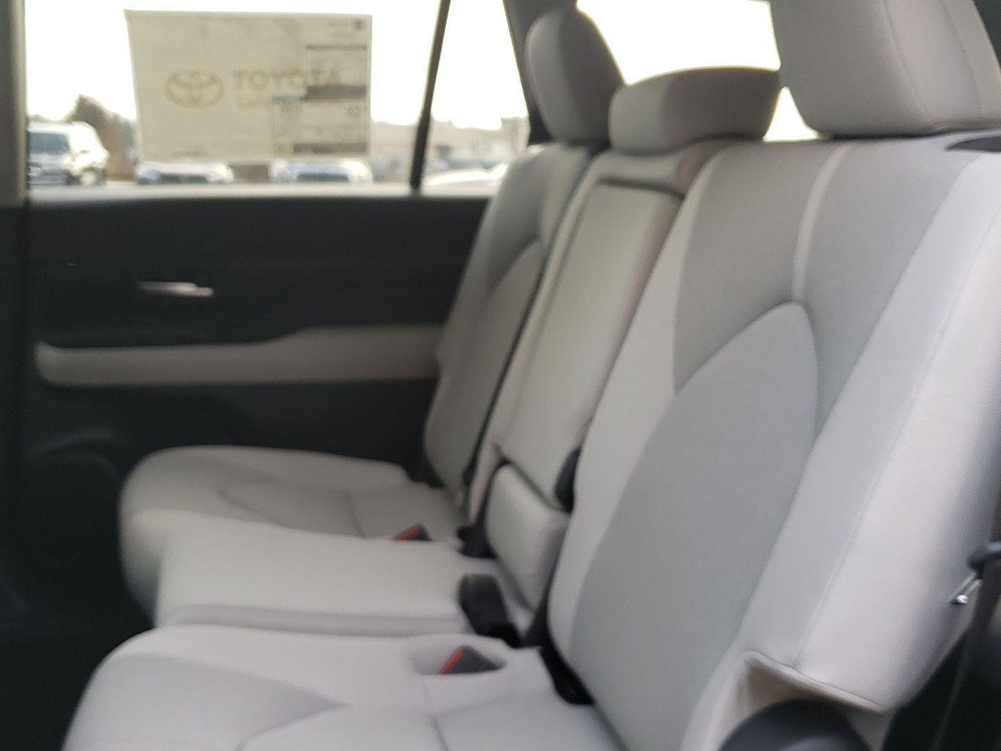 New 2026 Toyota Grand Highlander LE image 16