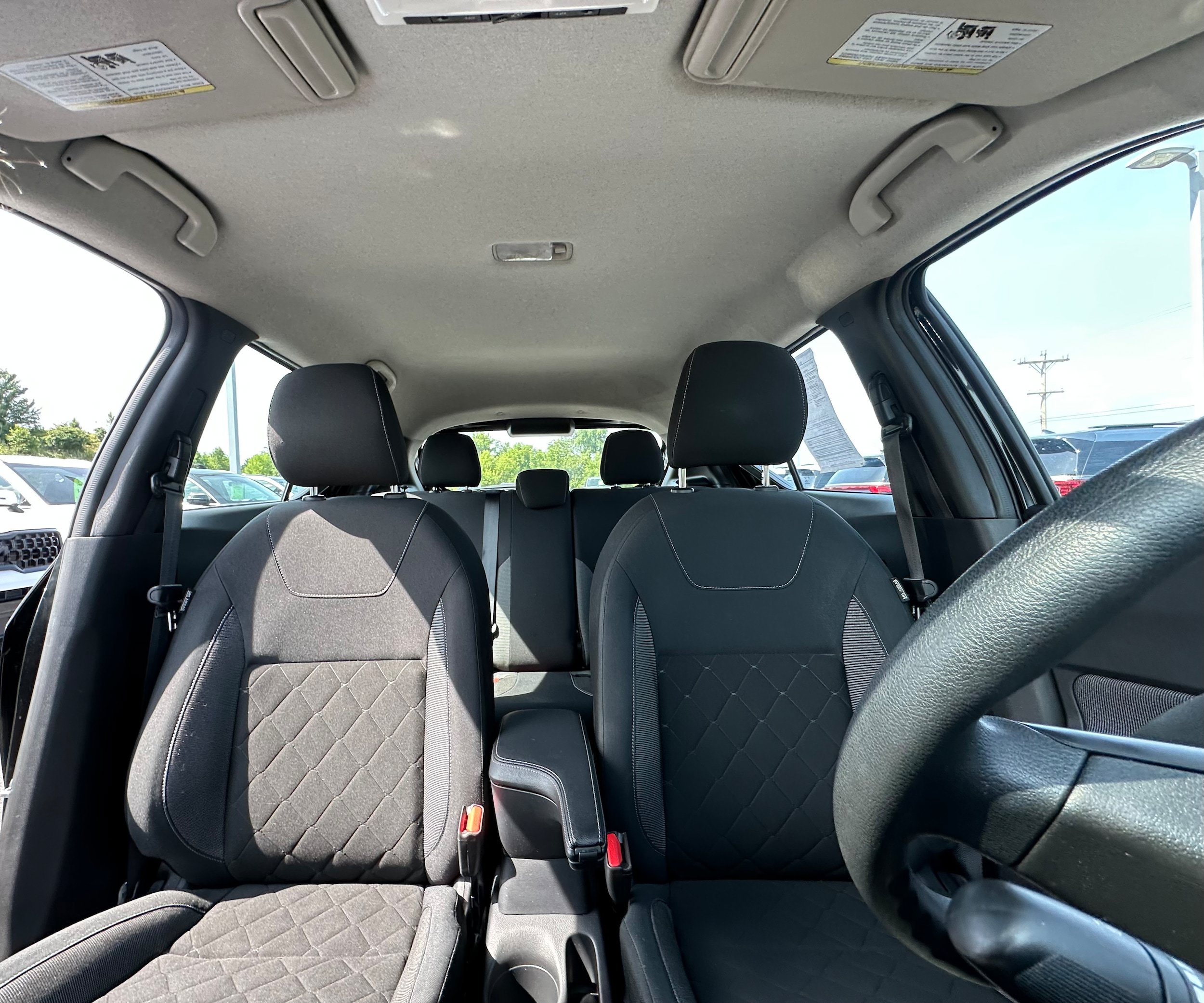 Used 2019 Nissan Kicks S FWD image 19