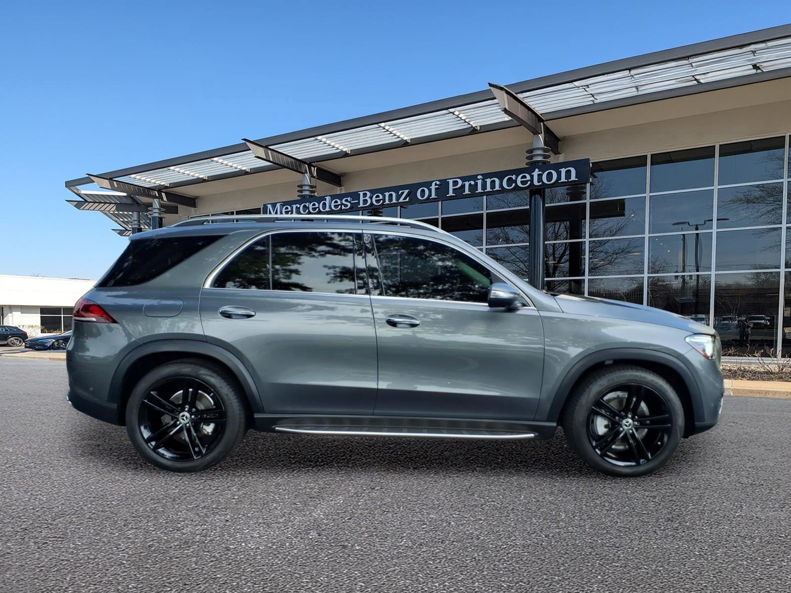 Certified 2022 Mercedes-Benz GLE 350 4MATIC image 2