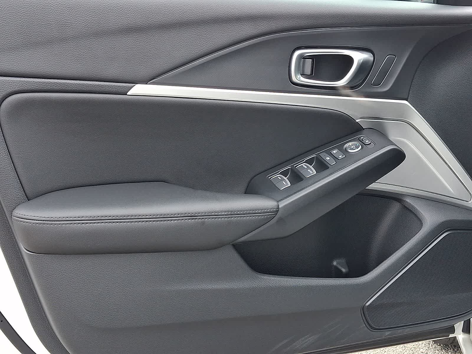 Used 2025 Acura Integra FWD image 13