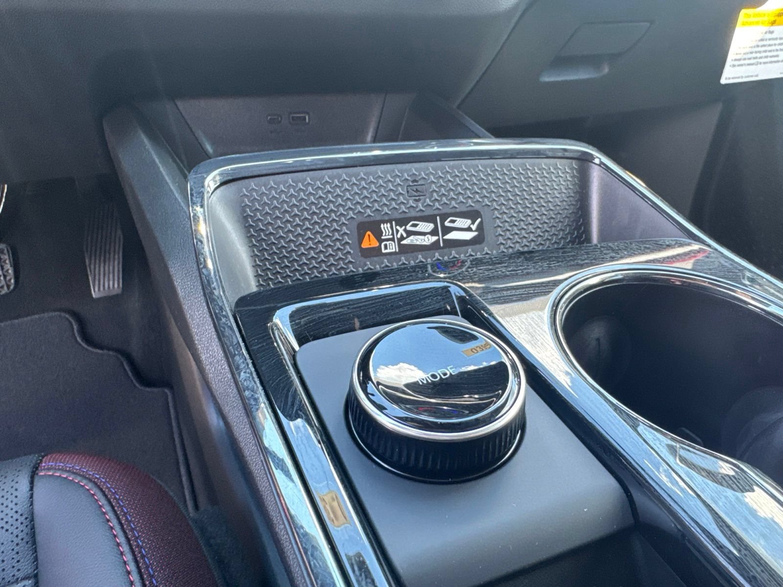 New 2026 Chevrolet Equinox RS FWD image 25