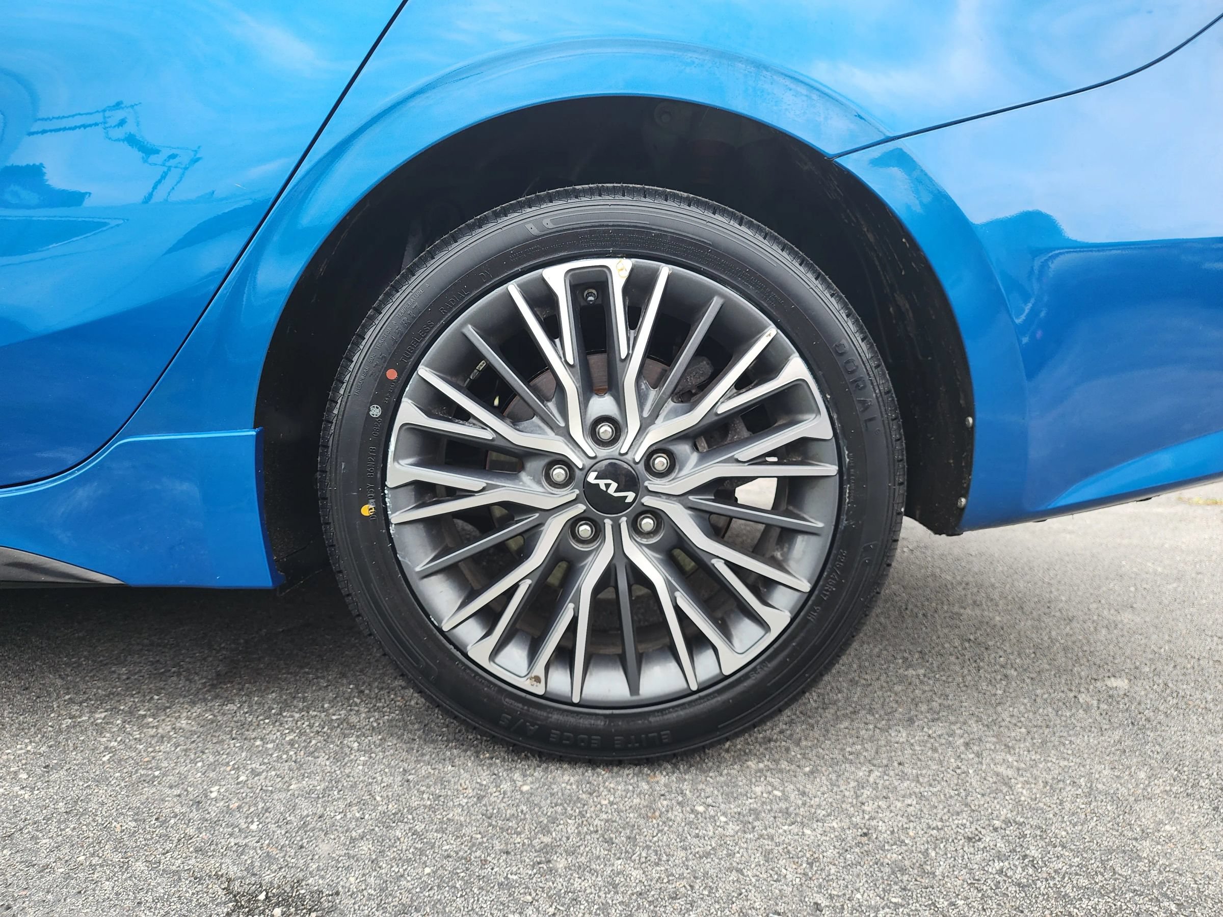 Used 2023 Kia Forte GT-Line w/ GT-Line Premium Package FWD image 20