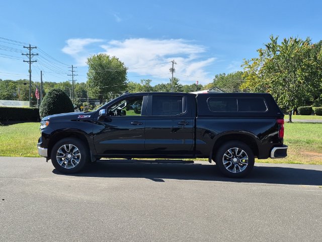 Used 2025 Chevrolet Silverado 1500 LT AWD/4WD image 10