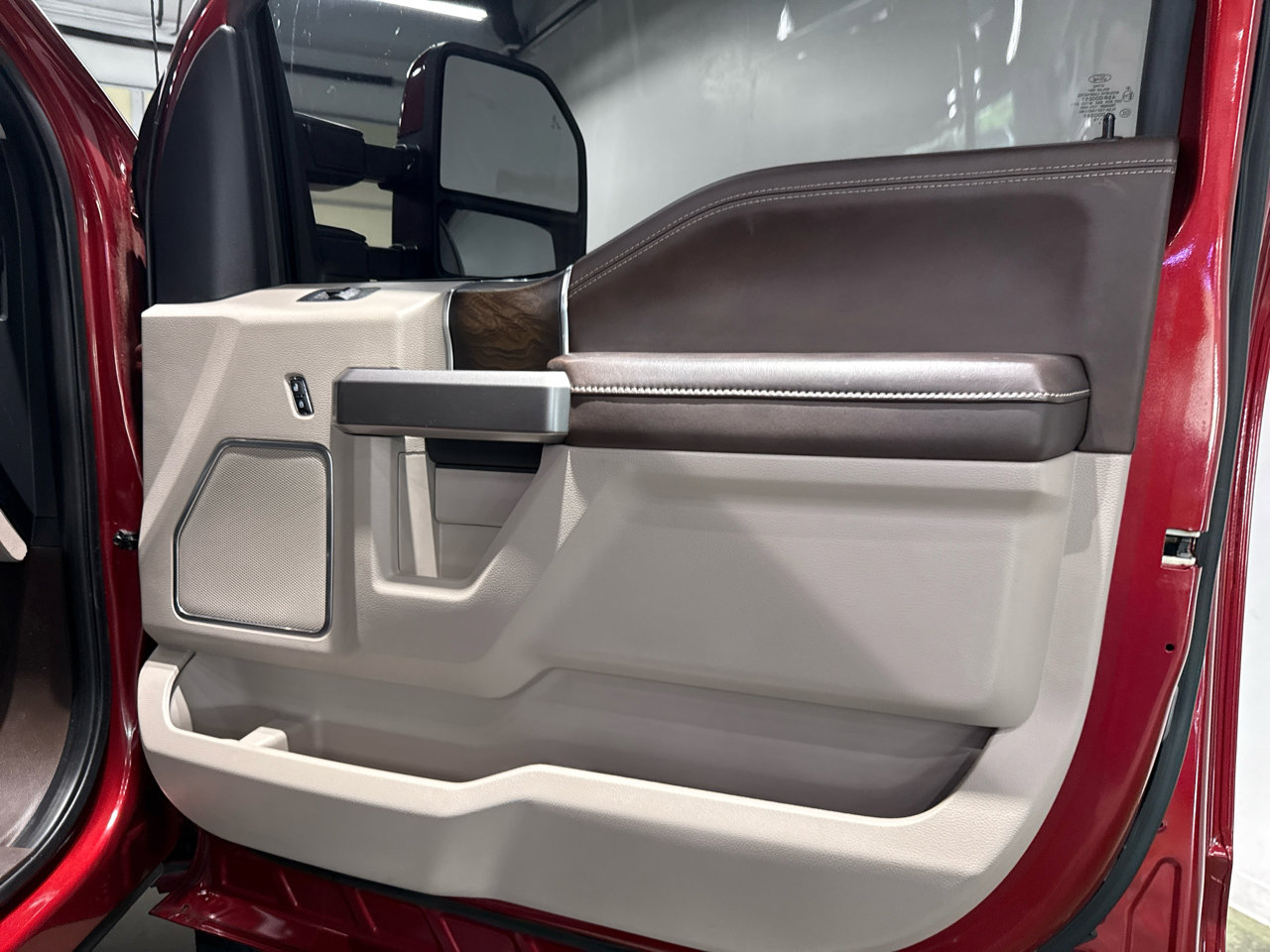 Used 2019 Ford F250 Limited w/ FX4 Off-Road Package image 29