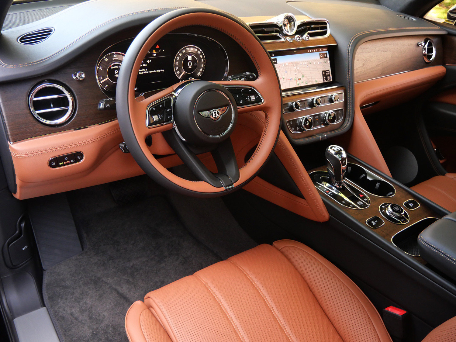 New 2026 Bentley Bentayga AWD/4WD image 12
