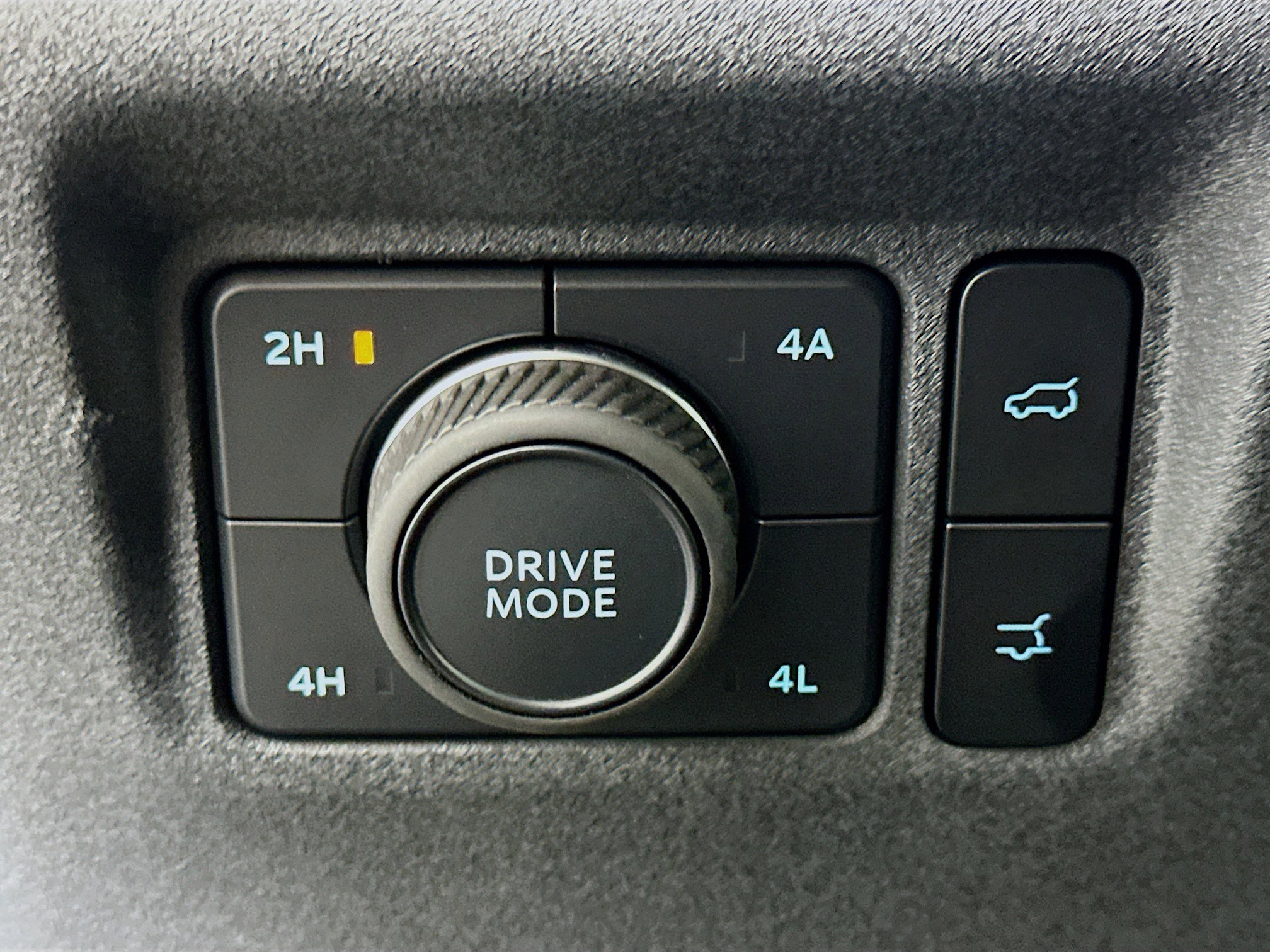 Used 2025 Ford Expedition Platinum image 17