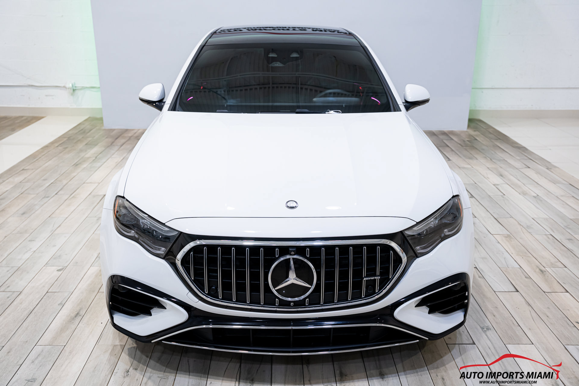 Used 2025 Mercedes-Benz E 53 AMG e 4MATIC Sedan w/ Driver Assistance Package image 28