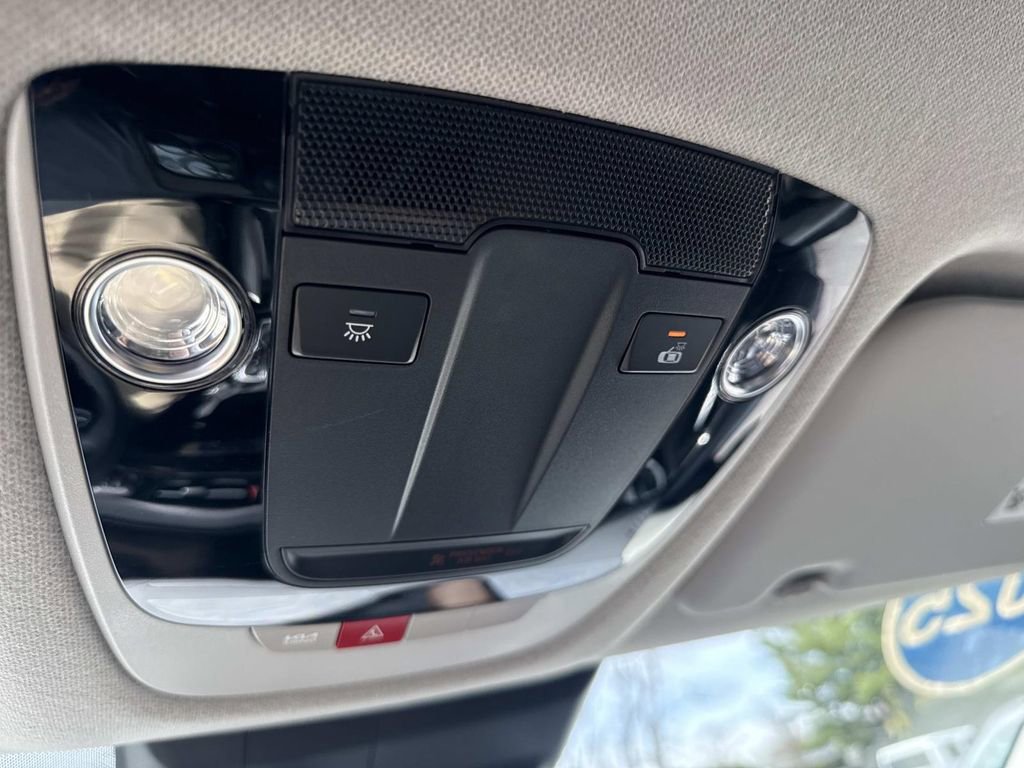 Used 2025 Kia Seltos S AWD/4WD image 25