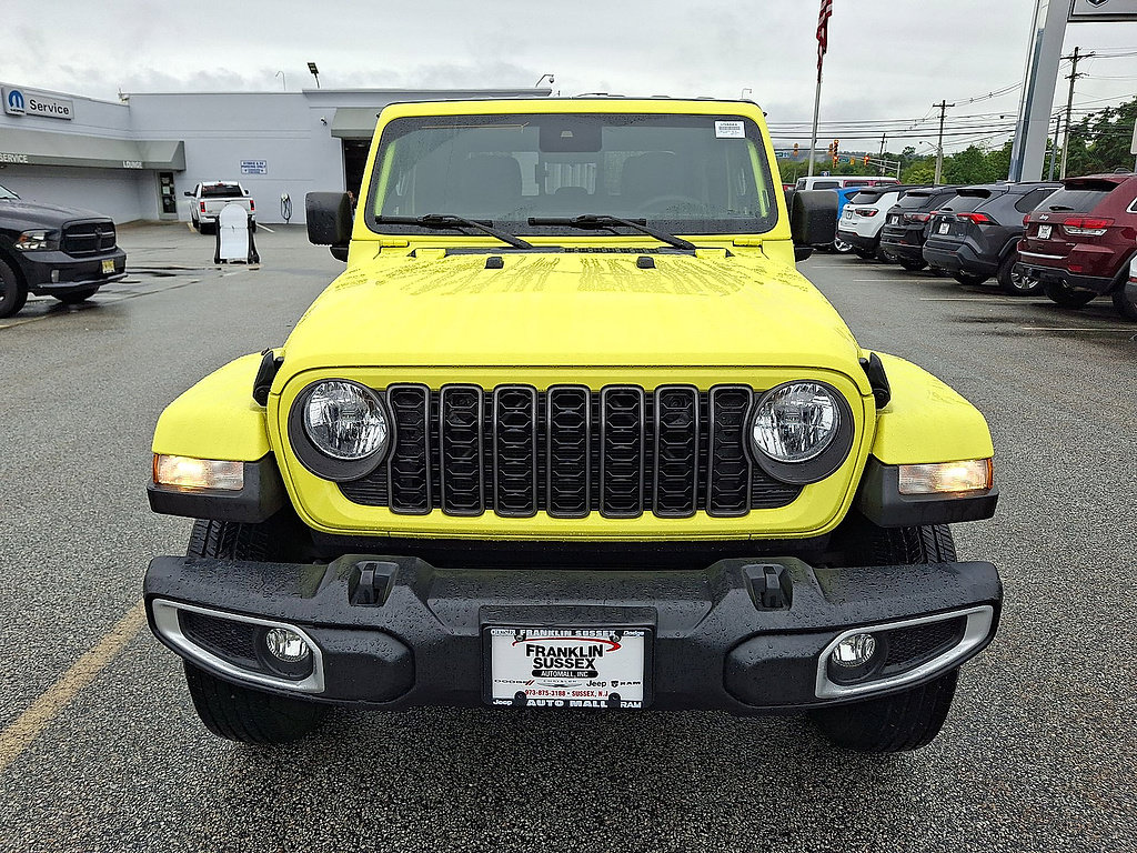 Used 2024 Jeep Gladiator Sport AWD/4WD image 58
