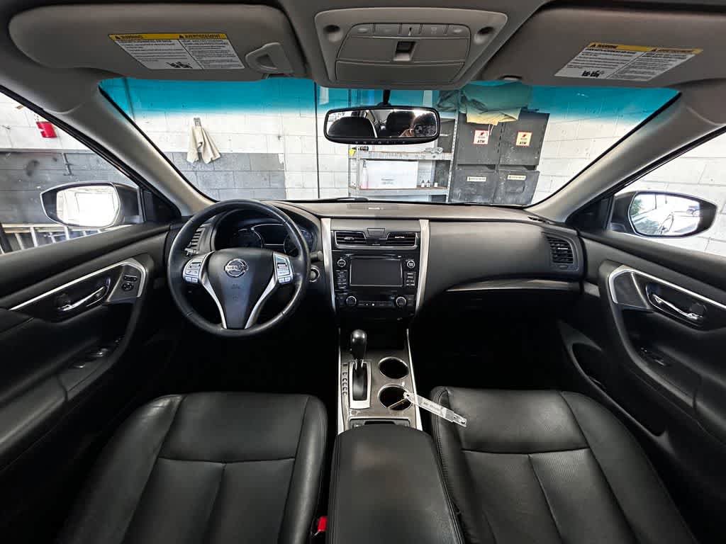 Used 2015 Nissan Altima 2.5 SL w/ Technology Package FWD image 10