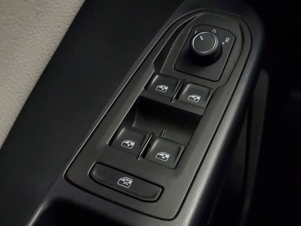 Used 2025 Volkswagen Taos S image 16