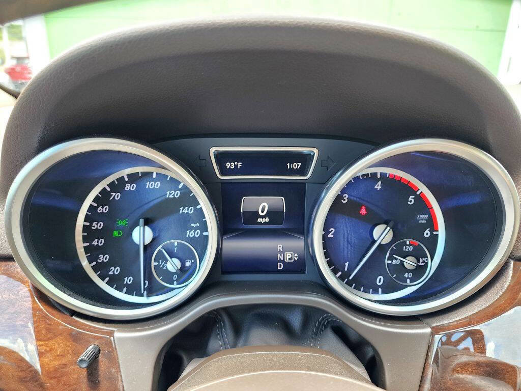 Used 2015 Mercedes-Benz ML 250 BlueTEC 4MATIC image 16