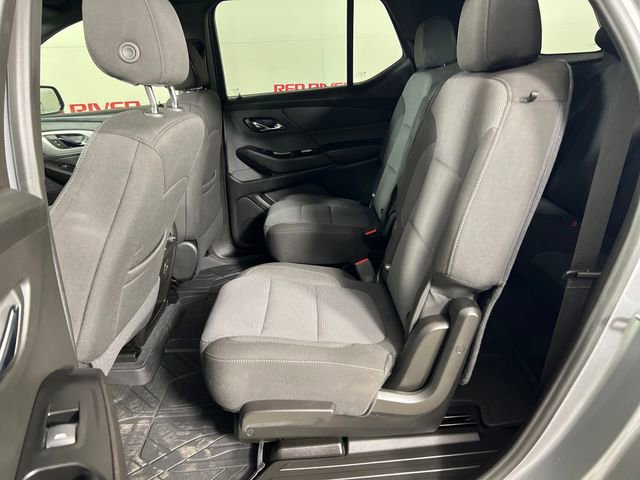 Used 2023 Chevrolet Traverse LT image 23