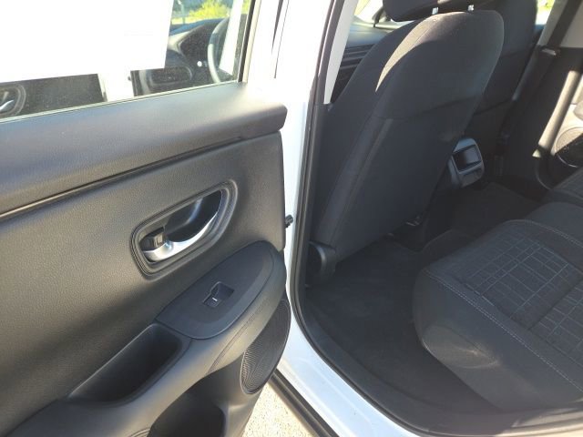 Certified 2025 Honda HR-V LX image 16