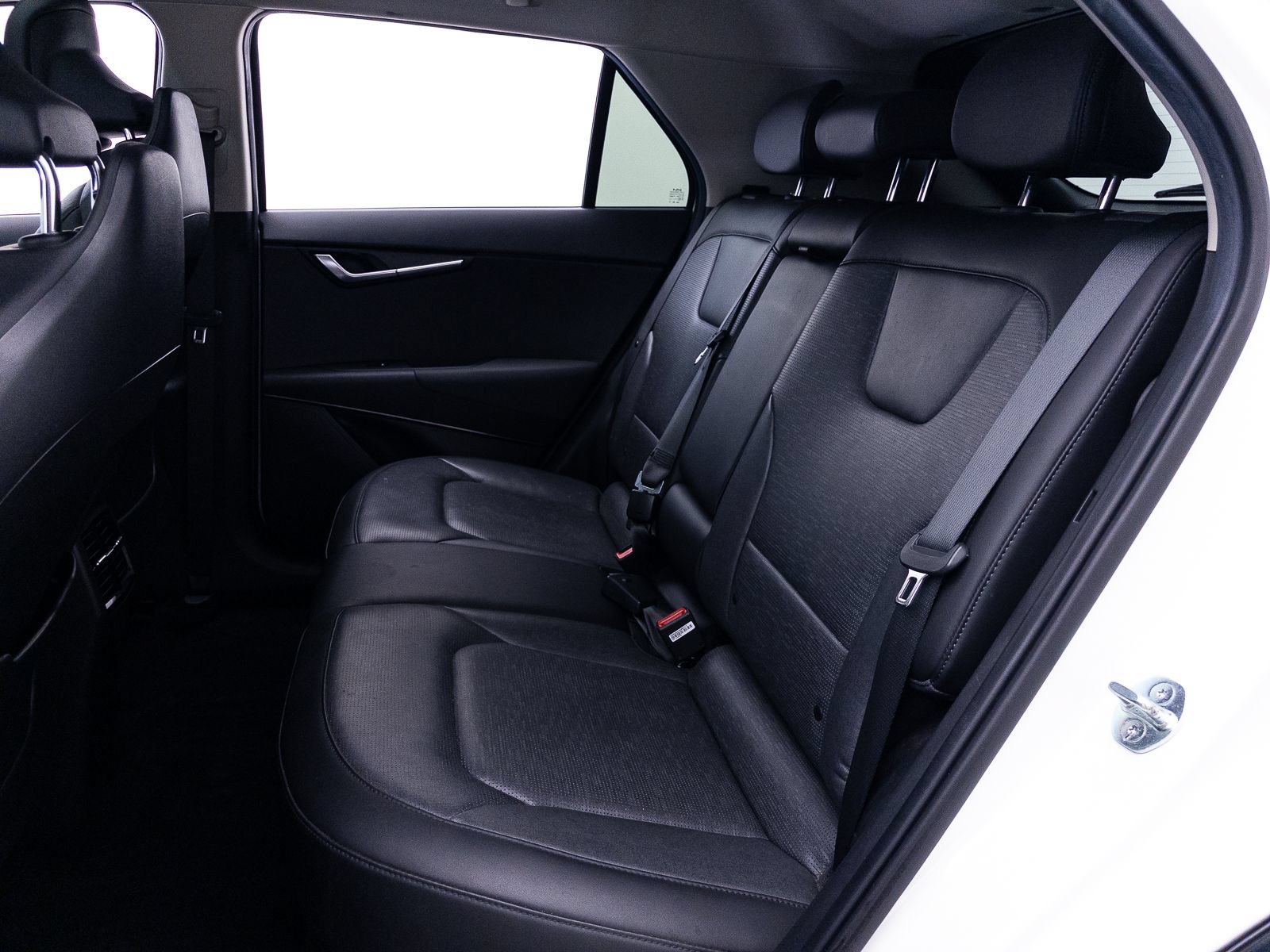 Certified 2023 Kia Niro Wave FWD image 39
