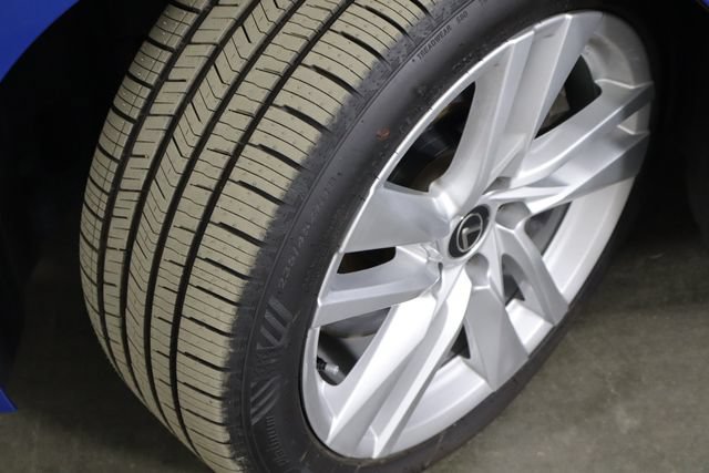 Used 2024 Lexus IS 300 w/ Comfort Package RWD image 37