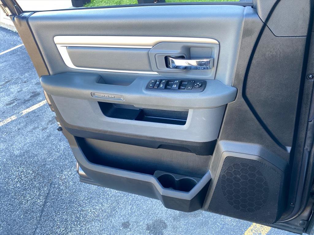 Used 2019 RAM 1500 Warlock AWD/4WD image 19