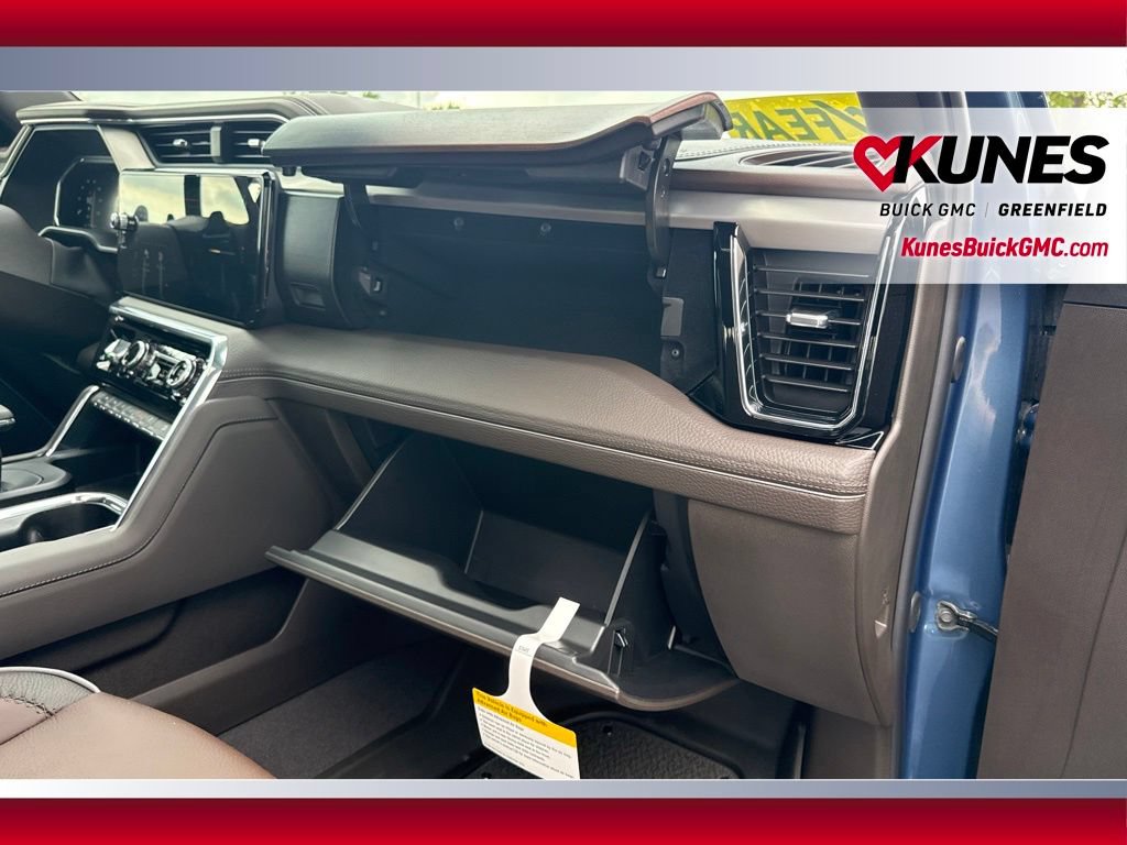New 2026 GMC Sierra 1500 Denali w/ Denali Reserve Package AWD/4WD image 44