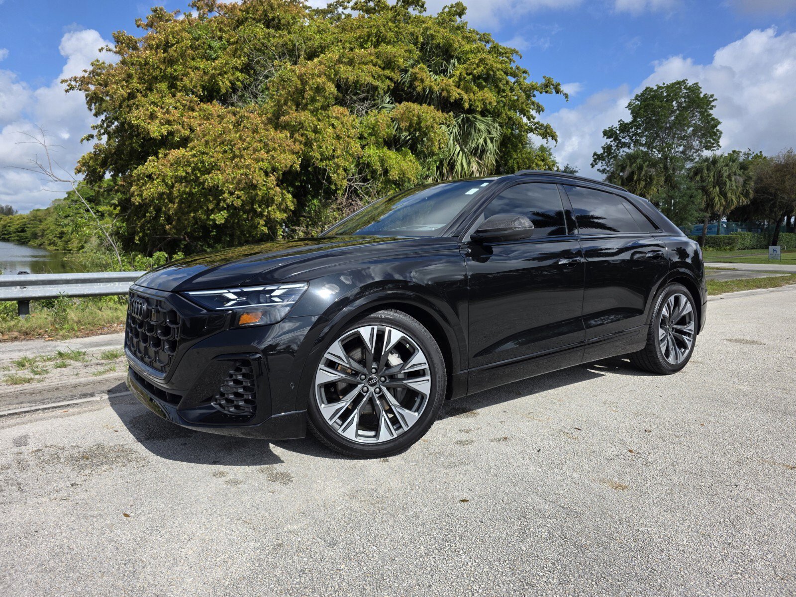 Used 2024 Audi Q8 Prestige AWD/4WD image 1