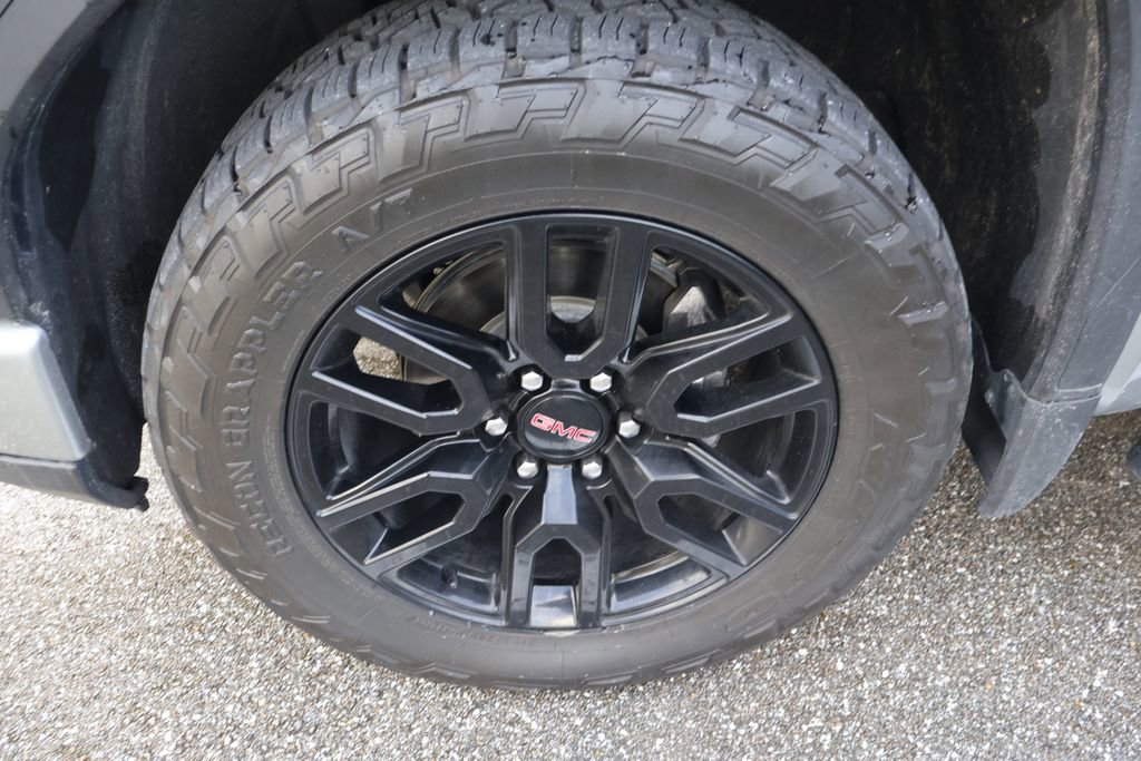 Used 2023 GMC Sierra 1500 Elevation w/ Elevation Premium Package AWD/4WD image 4
